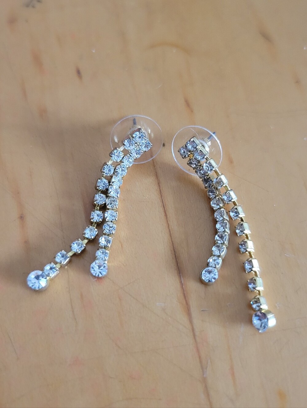 *FREE Rhinestone String Goldtone Post Earrings - Picture 2 of 5